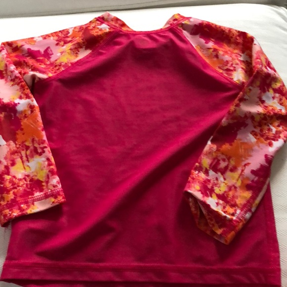 Hunter Rash Guard - Picture 5 of 5